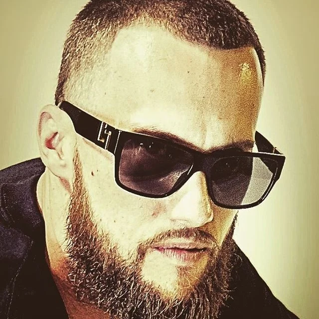 AI C Dash lo picture